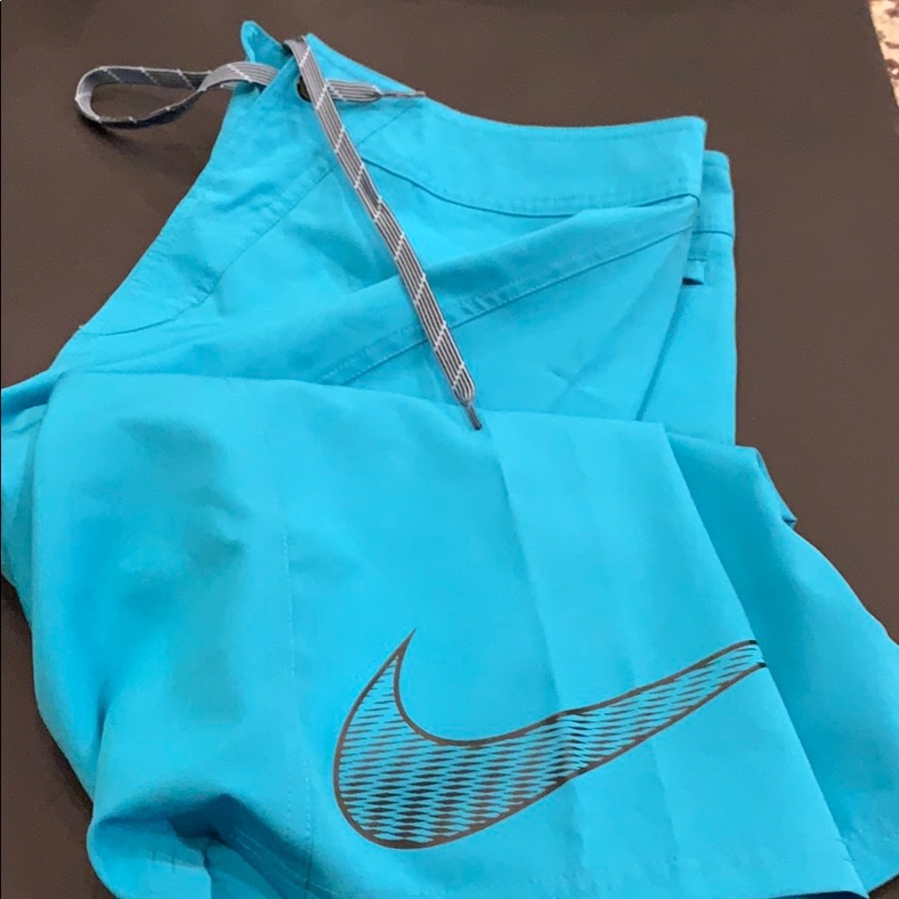 Men’s board shorts